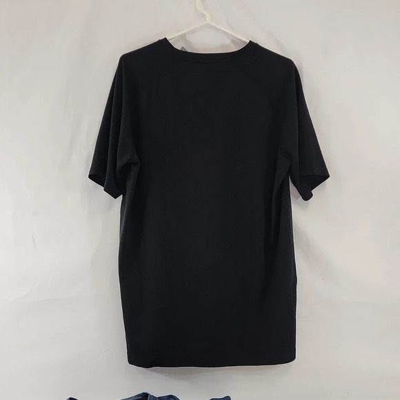 Mens XL RYU  T Shirts Lot of 2 - Picture 3 of 9